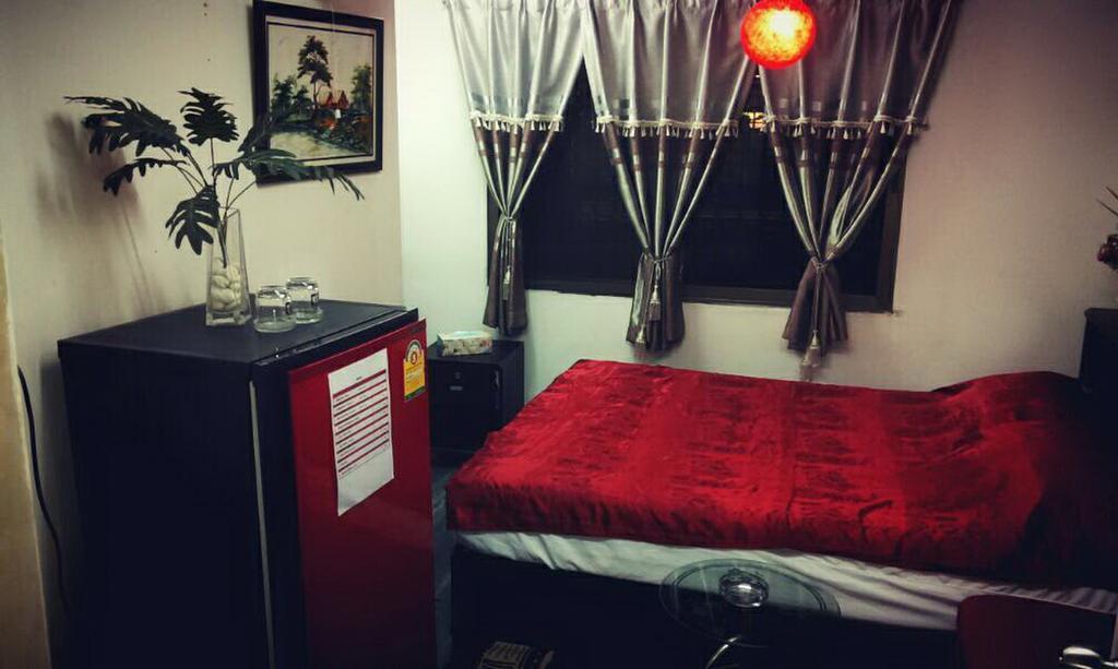 Maxwell Inn Pattaya Extérieur photo