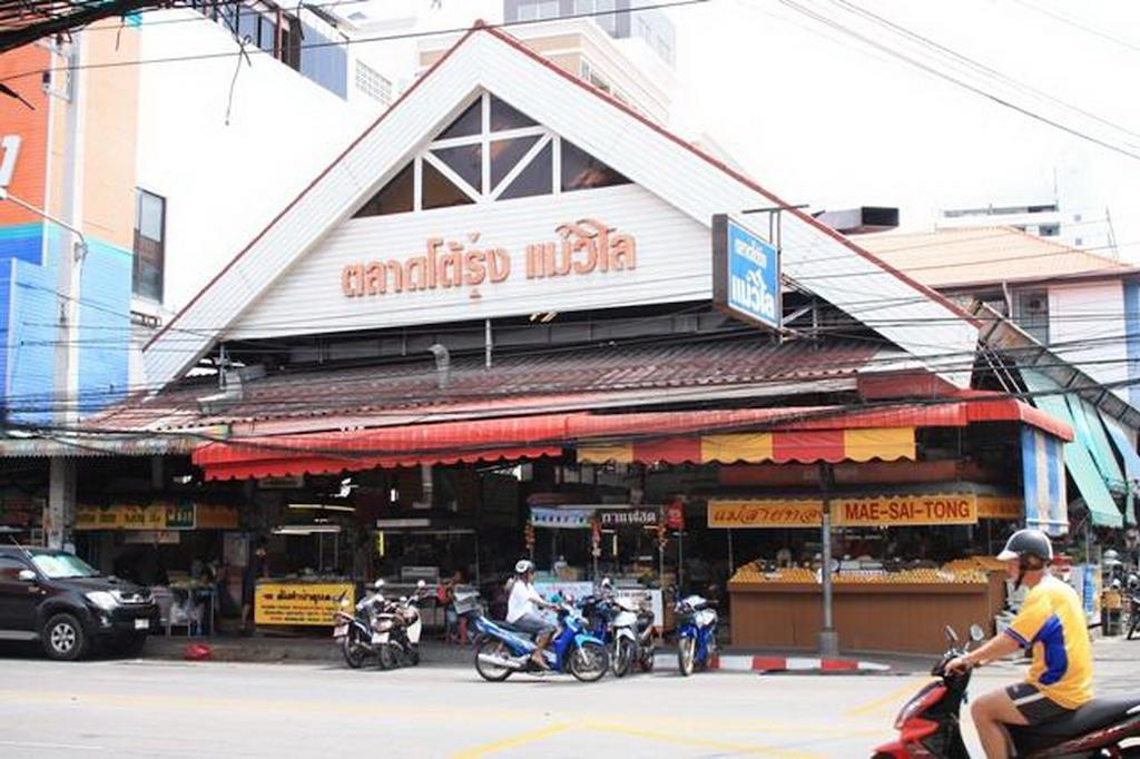 Maxwell Inn Pattaya Extérieur photo