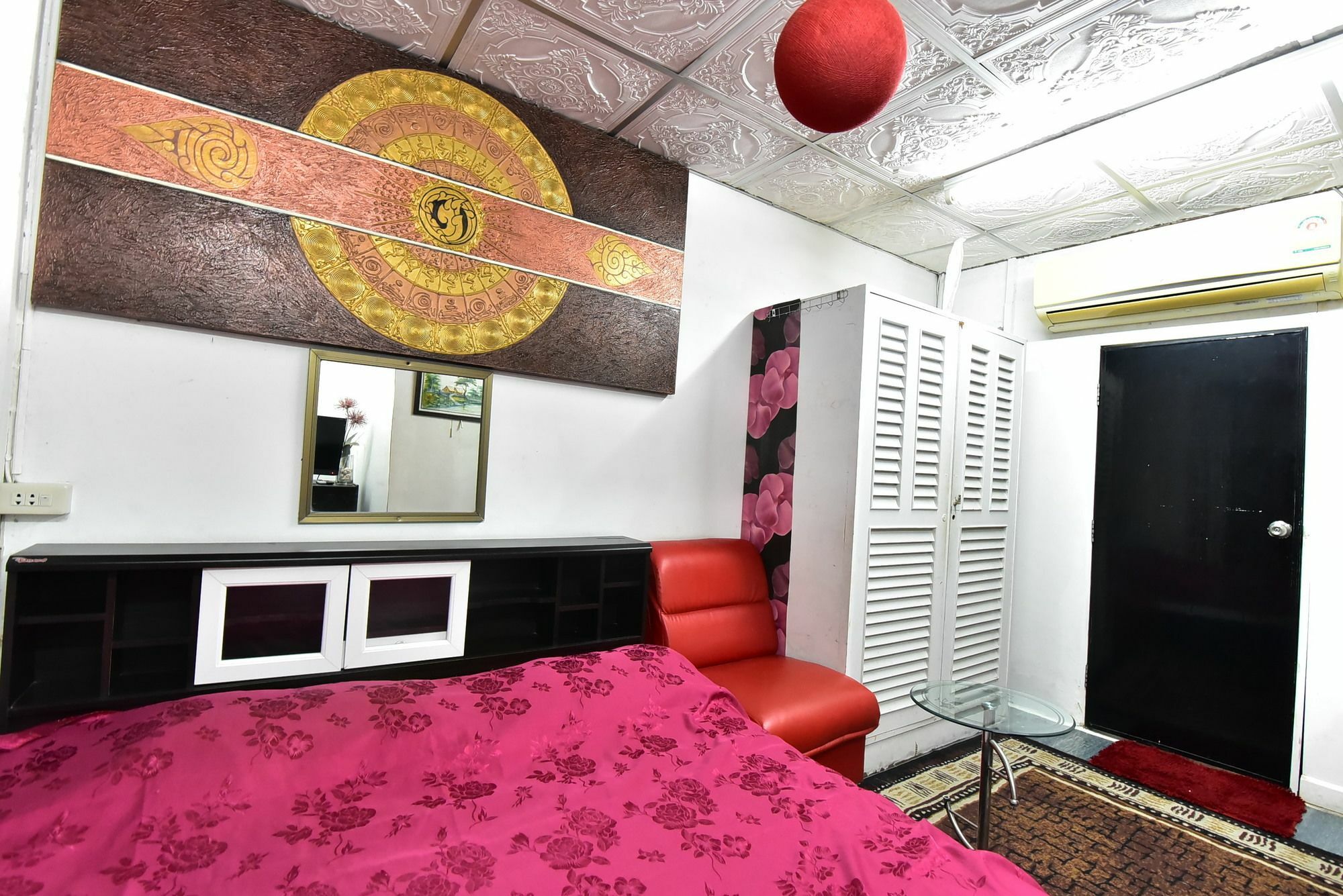 Maxwell Inn Pattaya Extérieur photo